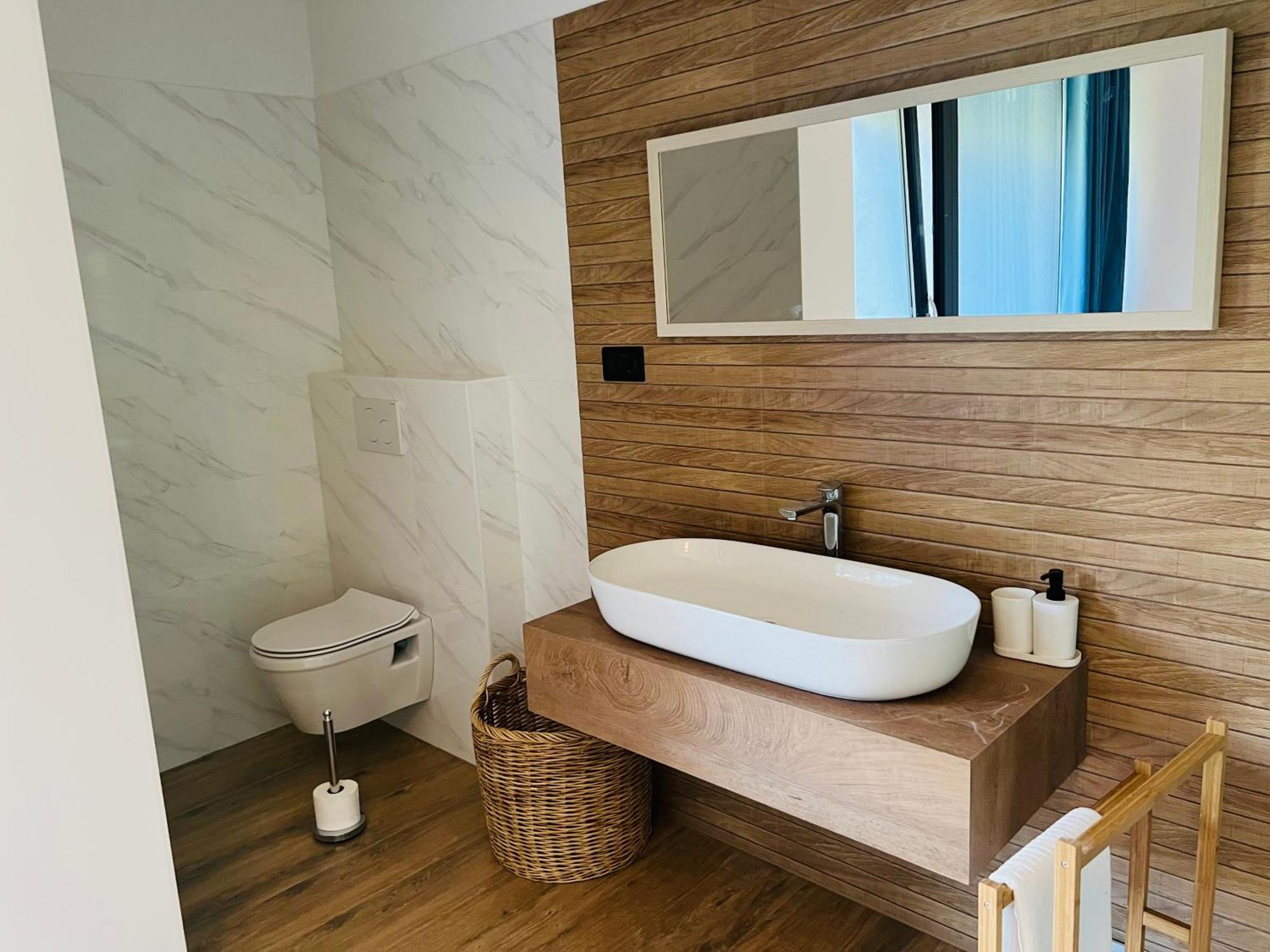 Vila Prisunca Jacuzzi & Swimming Pool Pazin Eksteriør bilde