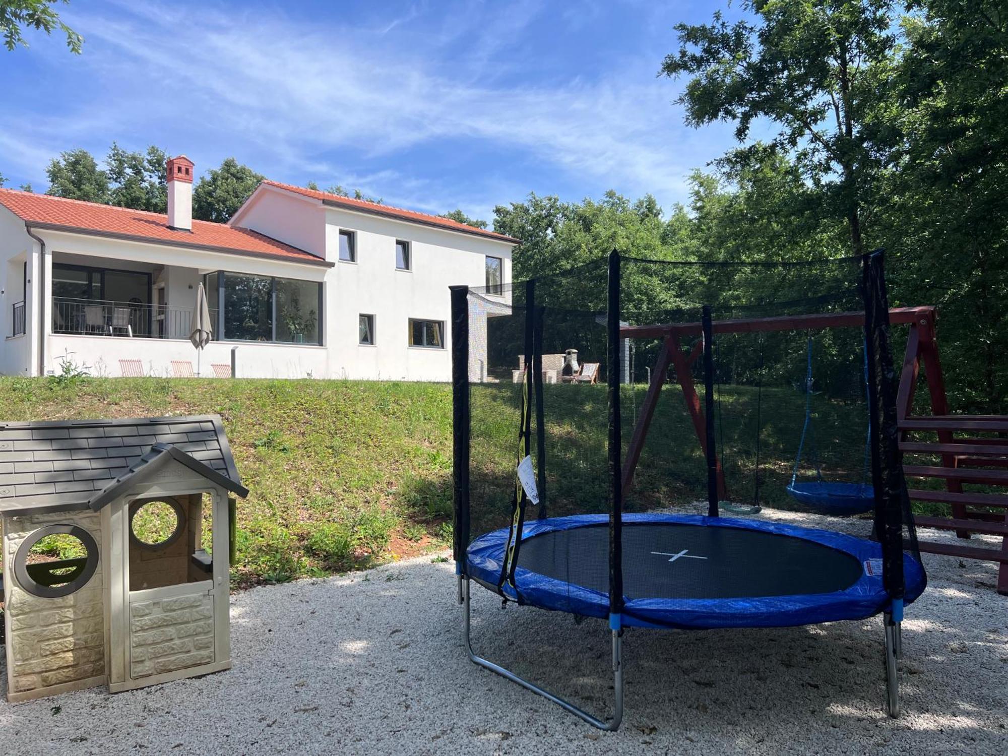 Vila Prisunca Jacuzzi & Swimming Pool Pazin Eksteriør bilde